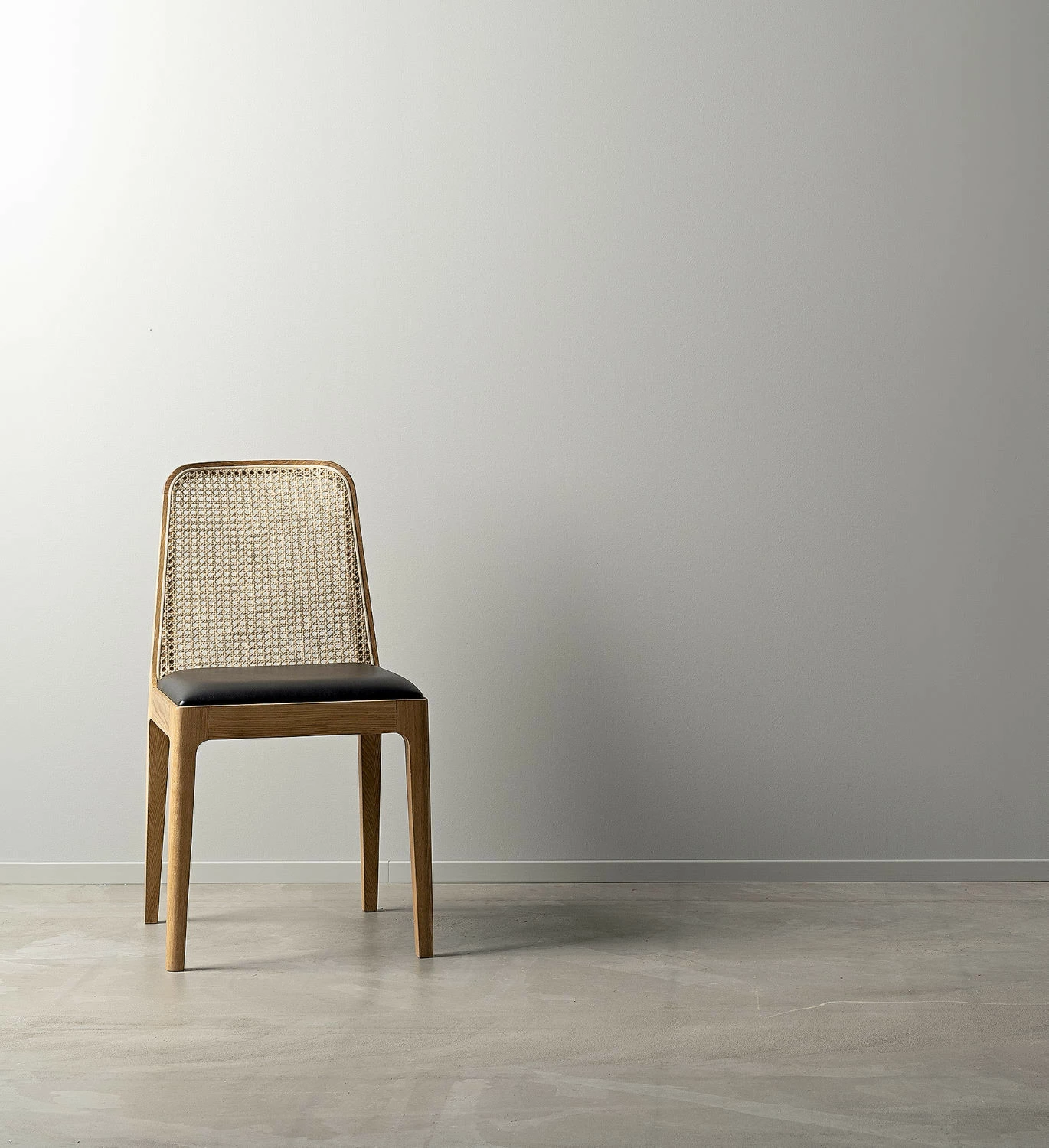 Hans K Racquet Tuoli Rottinki Selkänojalla - Image 3