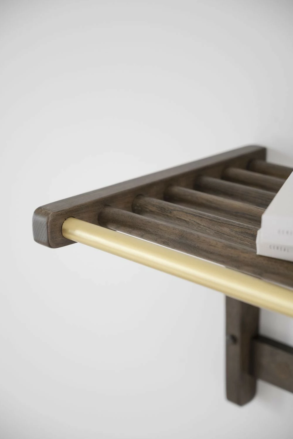 Rowico Inverness Hattuhylly 45 Cm Ruskea - Image 3